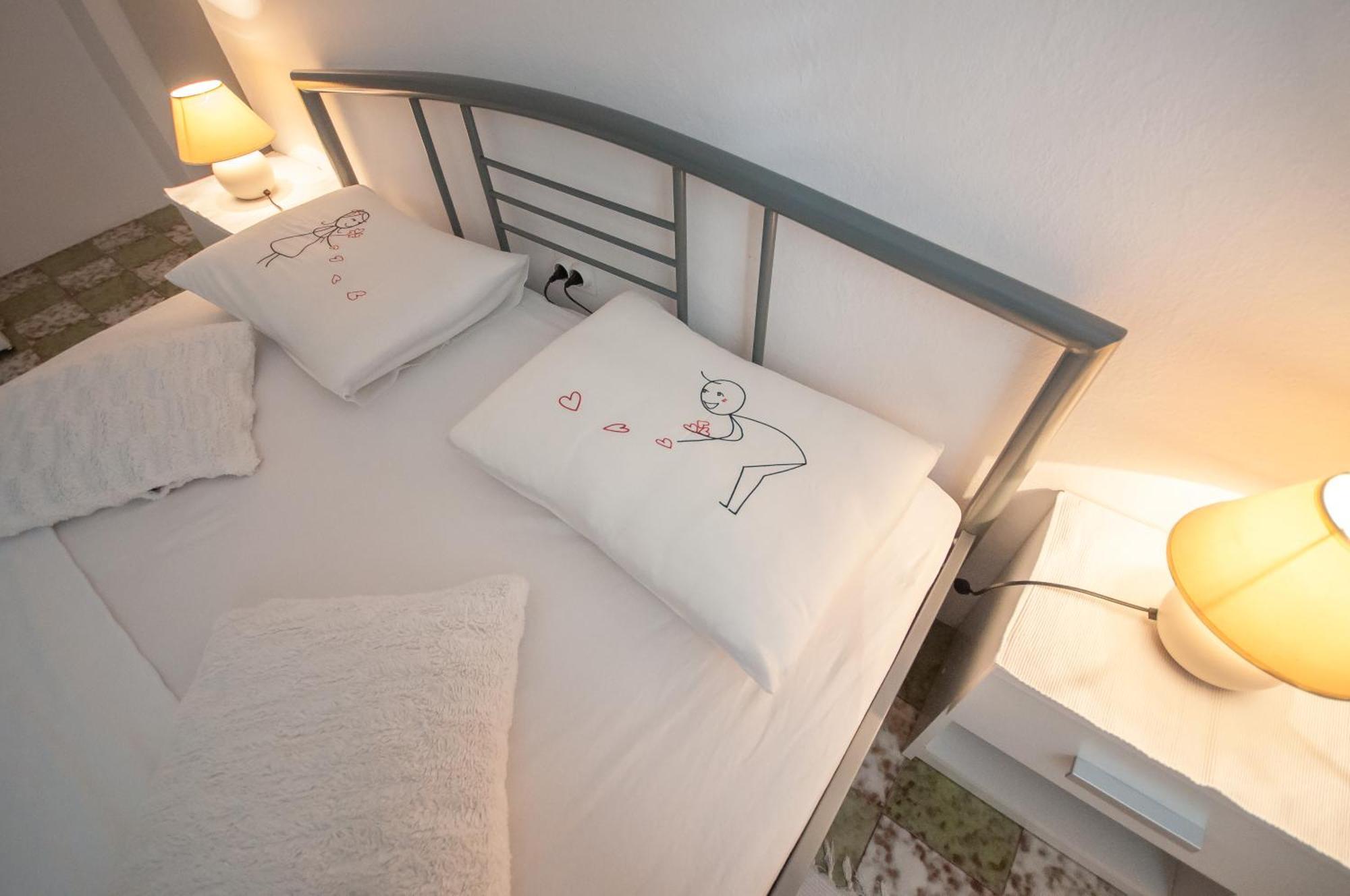 Apartments Srijemsi Mlini Værelse billede